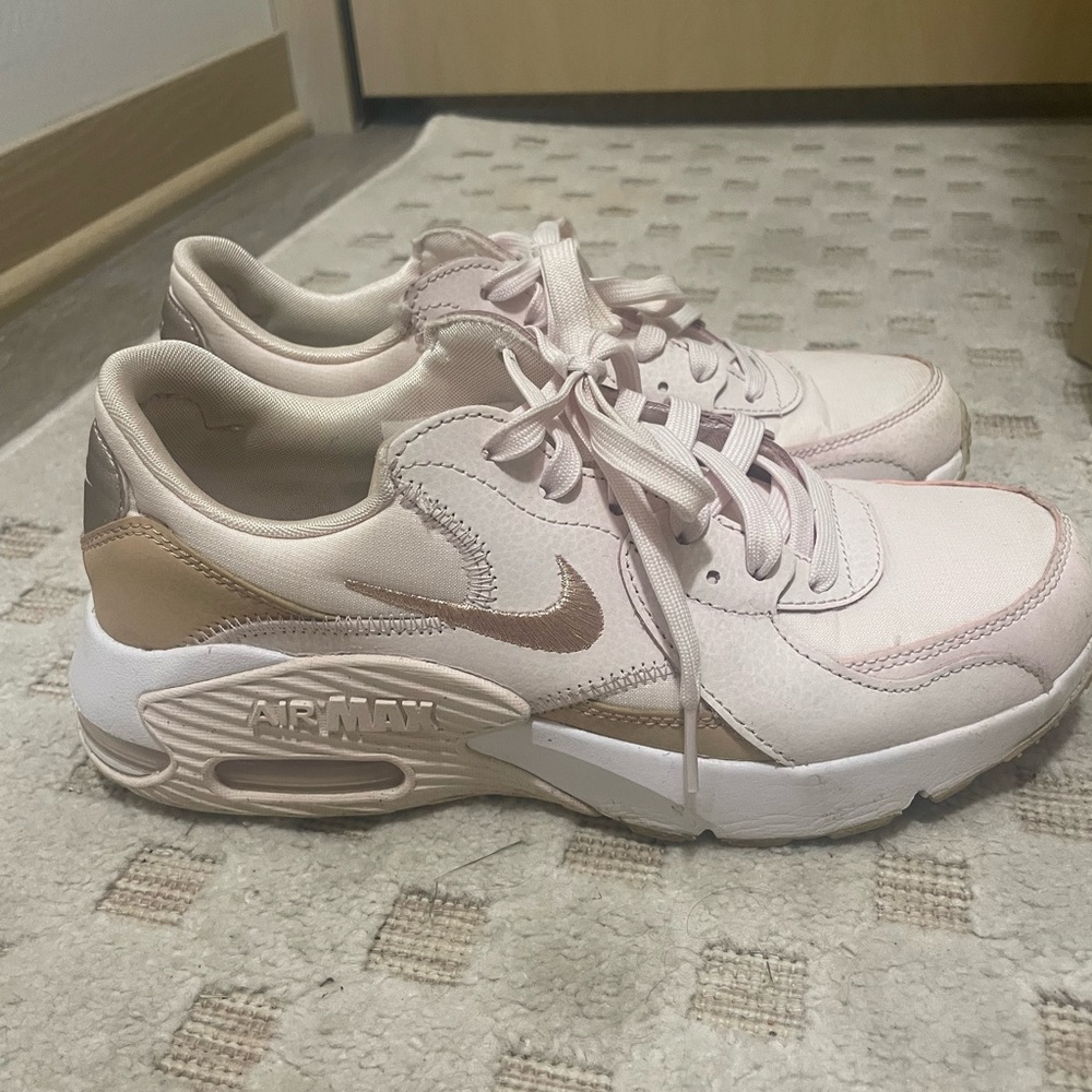 Size 8 Women’s pink and tan/brown Nike Air Max’s